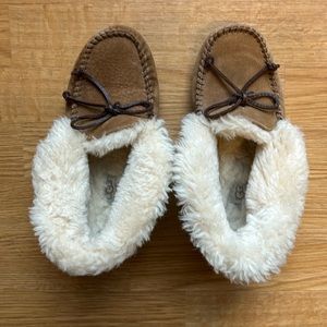 UGG Alana Slippers -Brown Size 5.